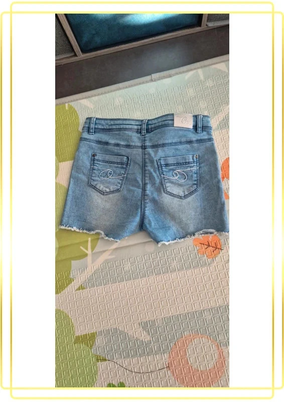 Girl's denim shorts – photo 2